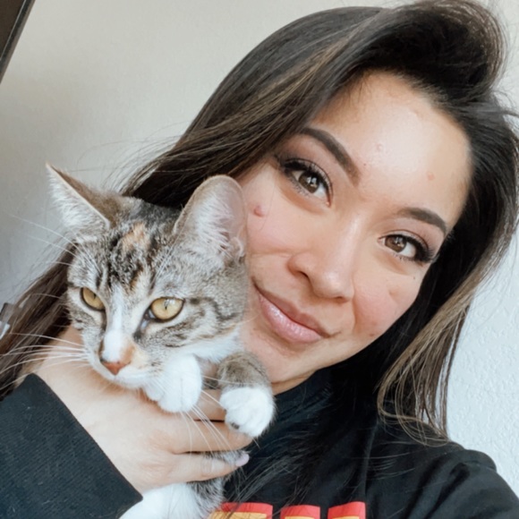 Meet your Posher, Steph - Picture 3 of 4